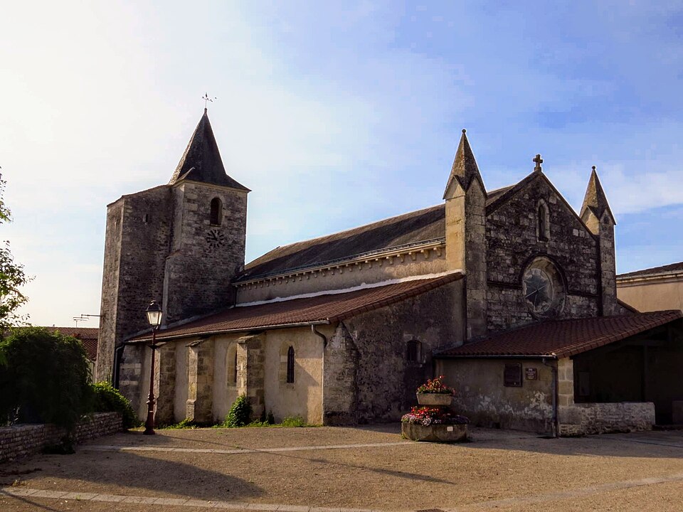 Église Saint — Pierre de Saivres