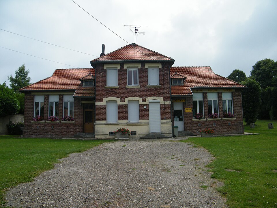 Aizecourt — le — Bas