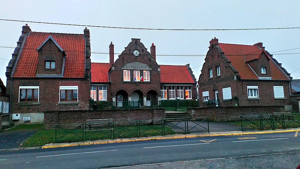 Bouchoir, mairie — école 2