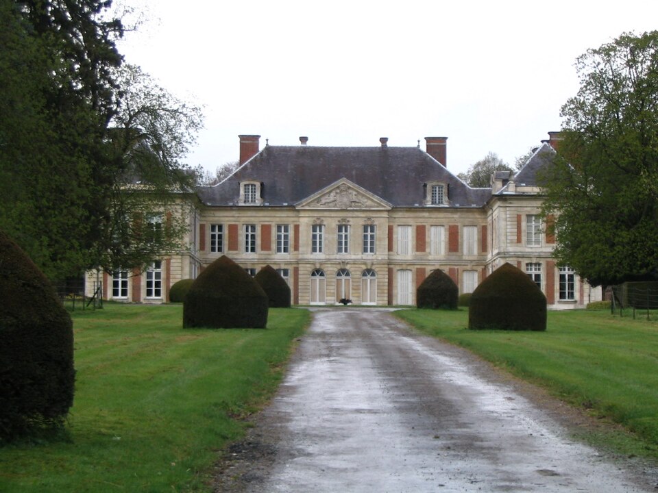 Château de Courcelles — sous — Moyencourt