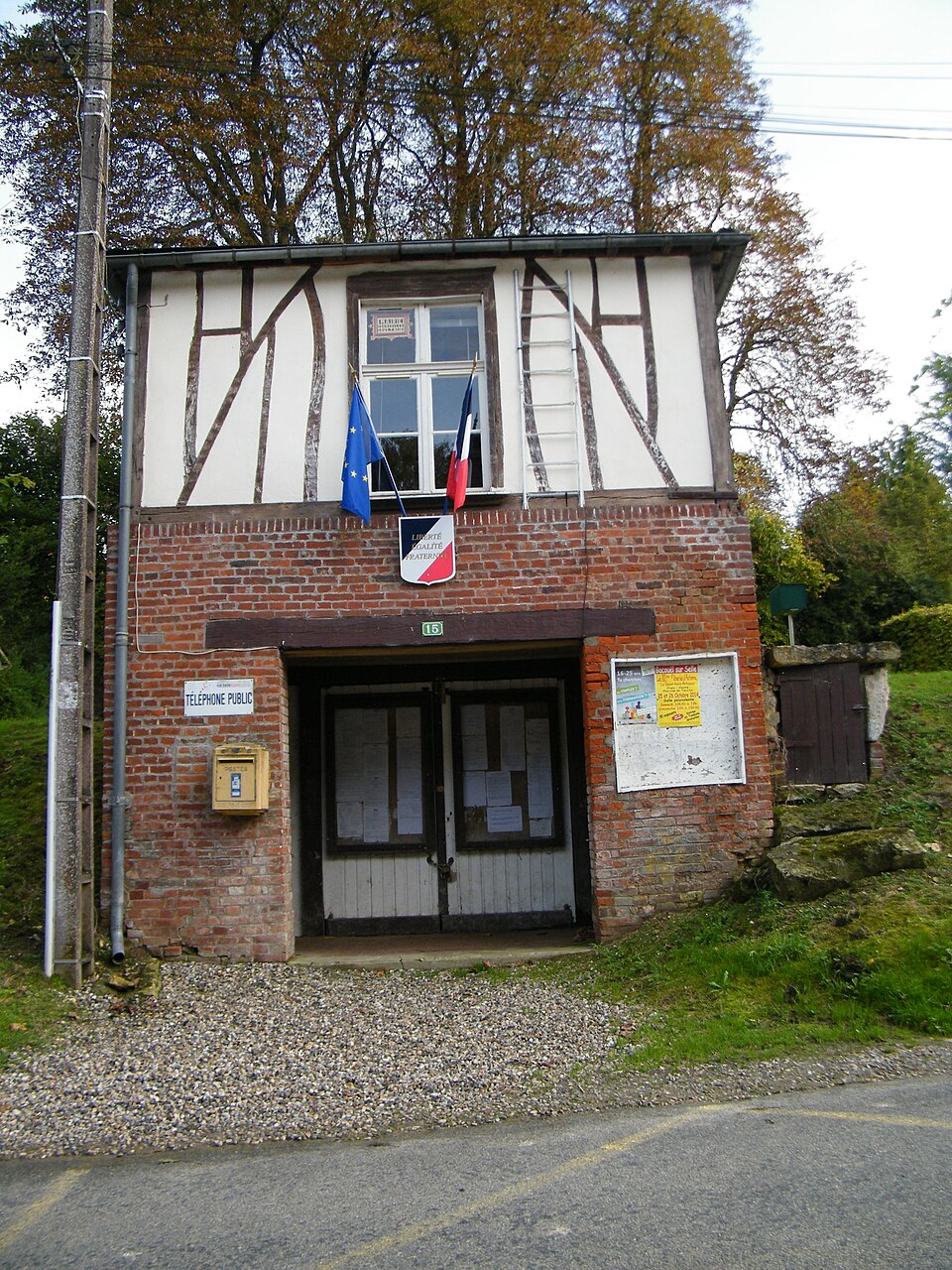 Courcelles — sous — Thoix (Somme) France (4)