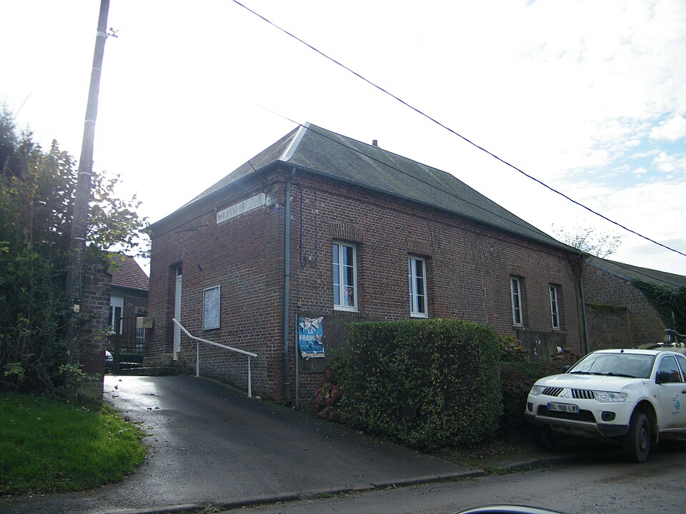 Cressy — Omencourt (Somme) France (2)