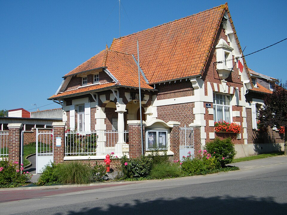 Dernancourt (FR — 80), la mairie
