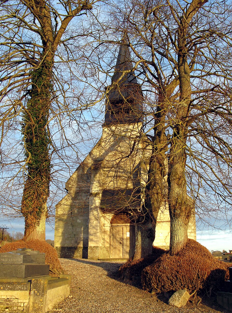 Eaucourt — sur — Somme église (façade Ouest) 1
