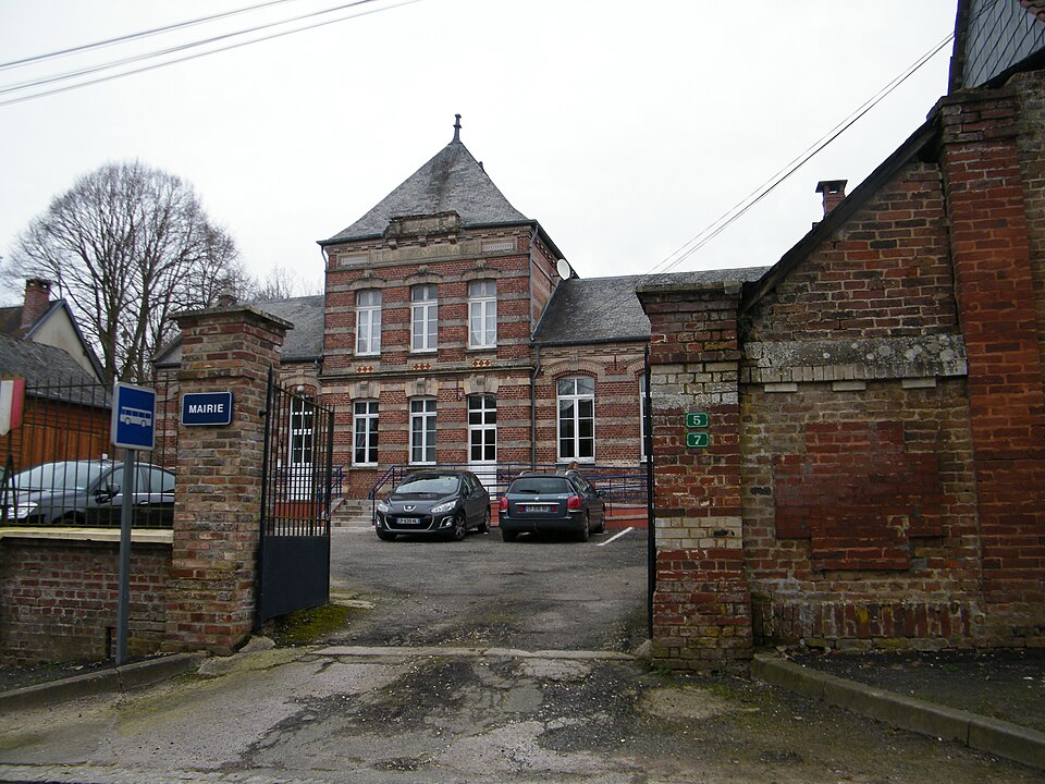 Ercourt (Fr — 80), mairie — école