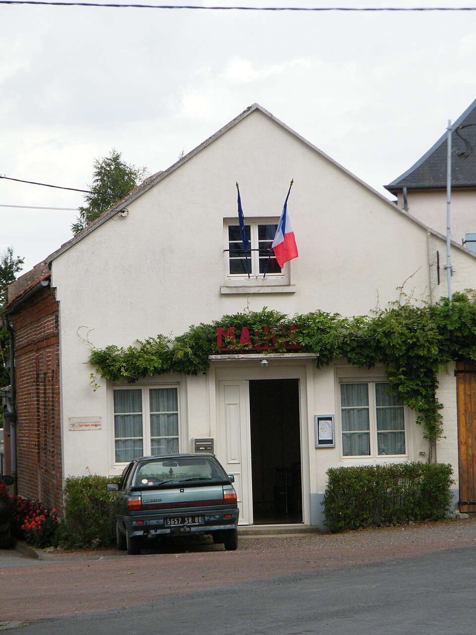 Fluy, Somme, France (4)
