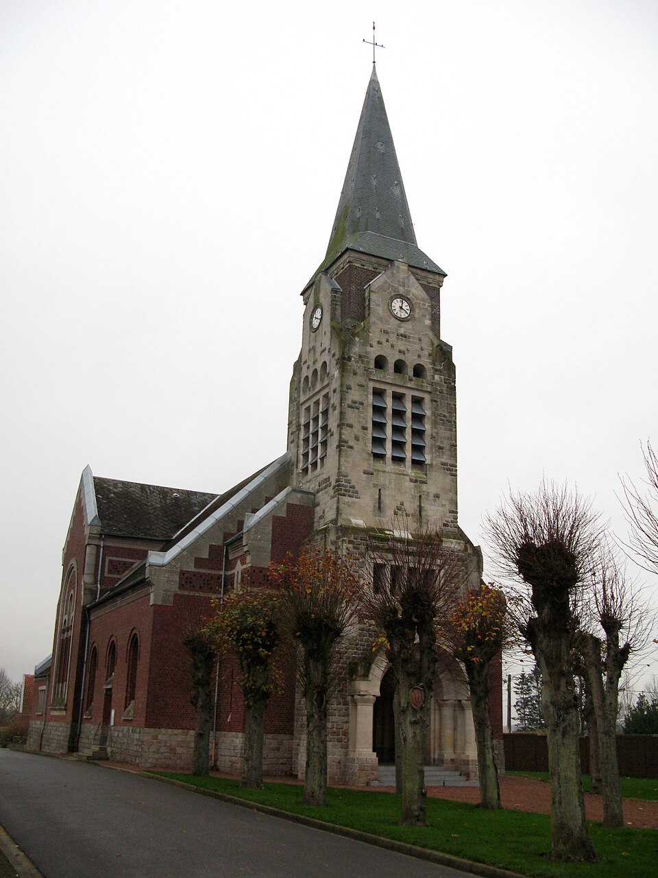 Heudicourt église 1