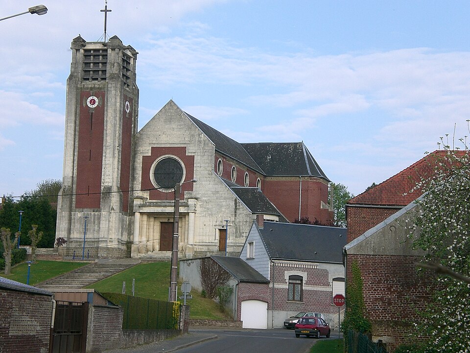 Eglise de Moislains par l'architecte Louis Faille au 1er mai 2010