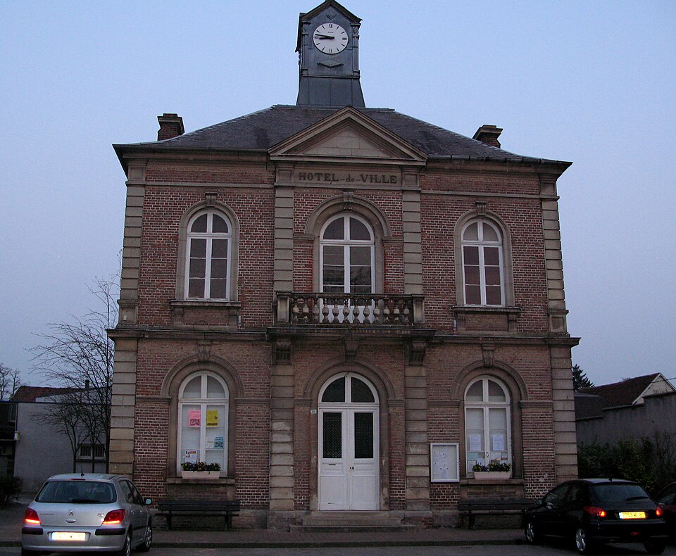 Molliens — Dreuil Hôtel — de — Ville (façade) 1