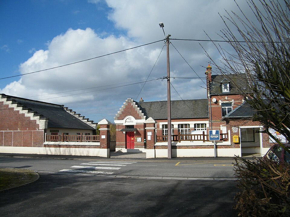 Neufmoulin, Somme, Fr, mairie — école