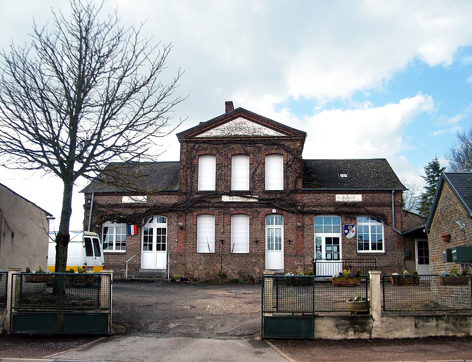 Oneux, Somme, Fr, mairie — école (2)