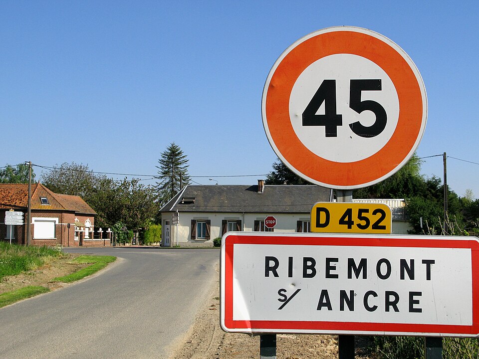 Ribemont — sur — Ancre (panneau entrée) 1
