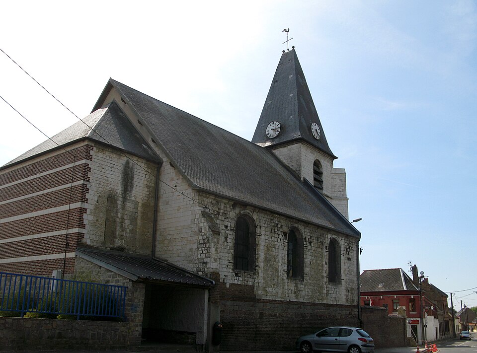 Saint — Sauveur église 1
