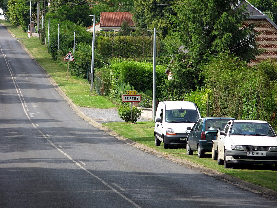 Tertry entrée Sud (après pont) 1