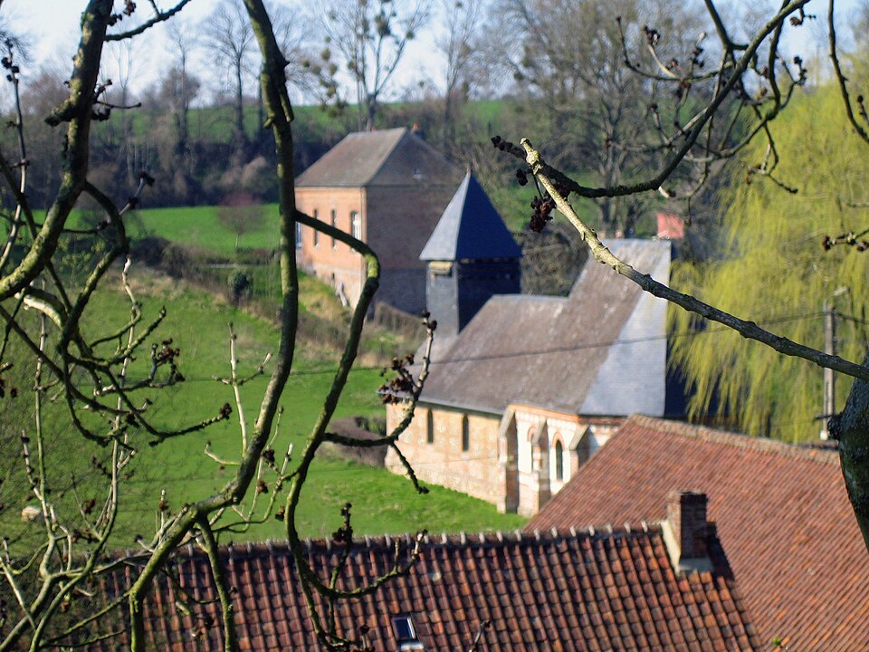 Vaux — Marquenneville église Vaux 1
