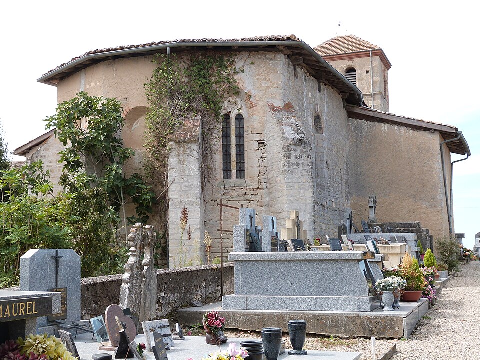 Chevet de l'église Saint — Jean — Baptiste de Gabriac