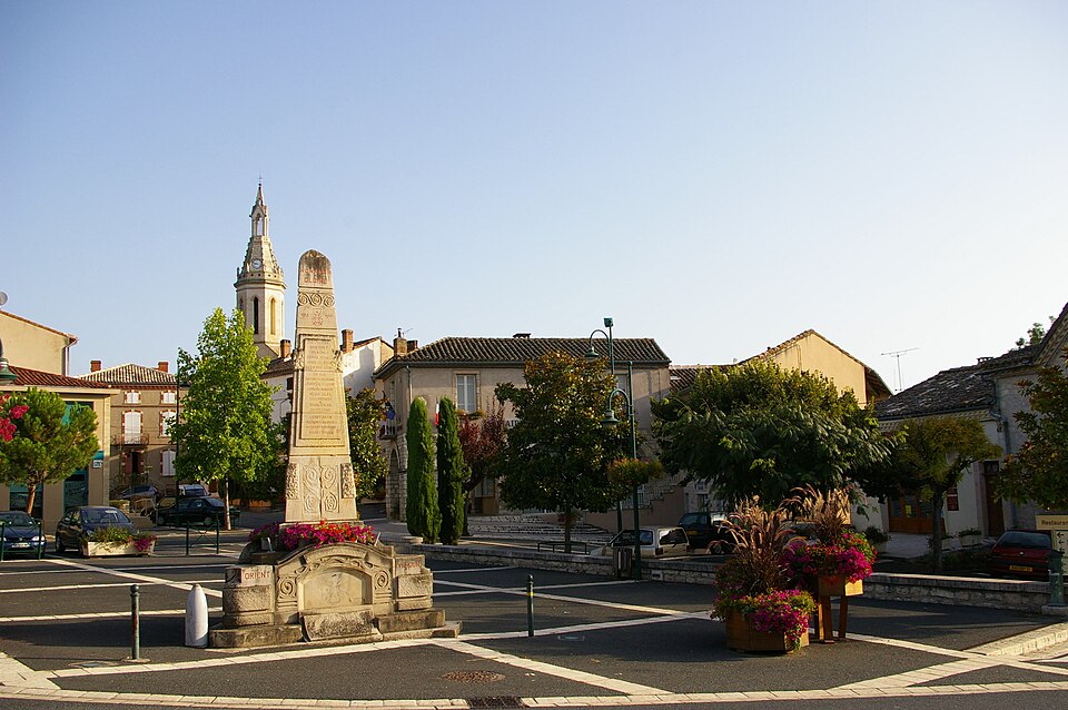 Cahuzac — sur — Vere centre village
