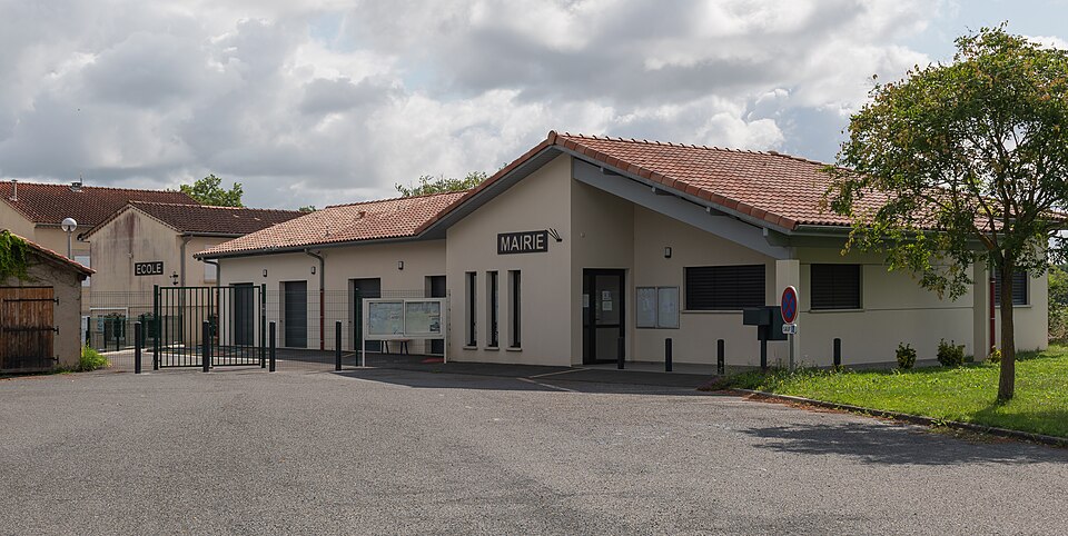 Town hall of Frejeville (1)