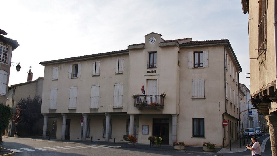 370 Roquecourbe (81210)