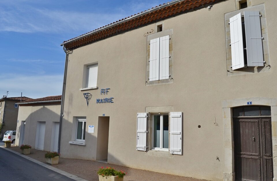 240 (2) Saint Affrique les Montagnes (81290)