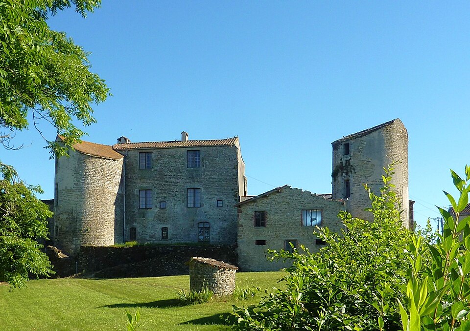 Château de Saint — Michel — de — Vax (2)