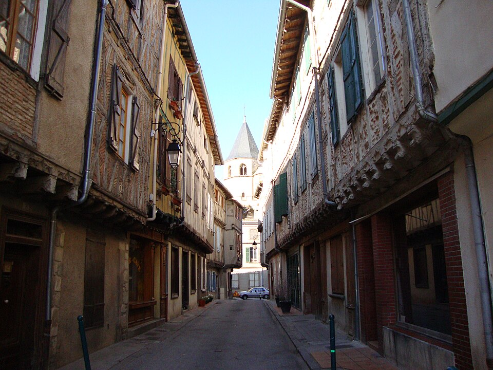 Sorèze (Tarn, Fr) ruelle aux colombages