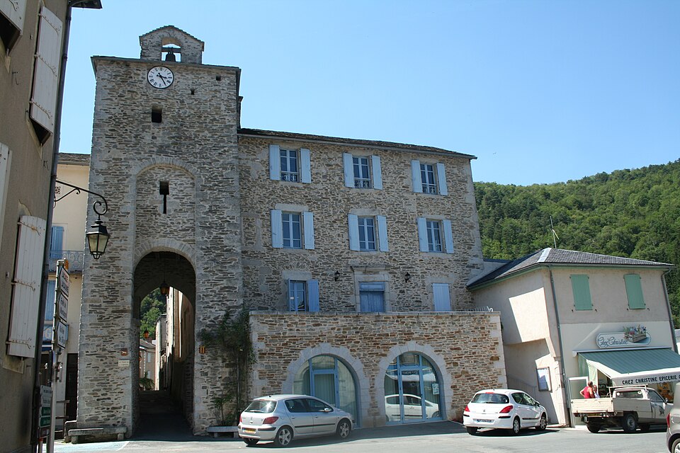 Vabre porte fortifiée