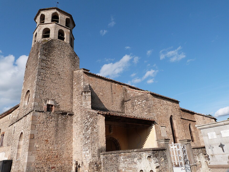Façade occidentale de l'église Saint — Martin