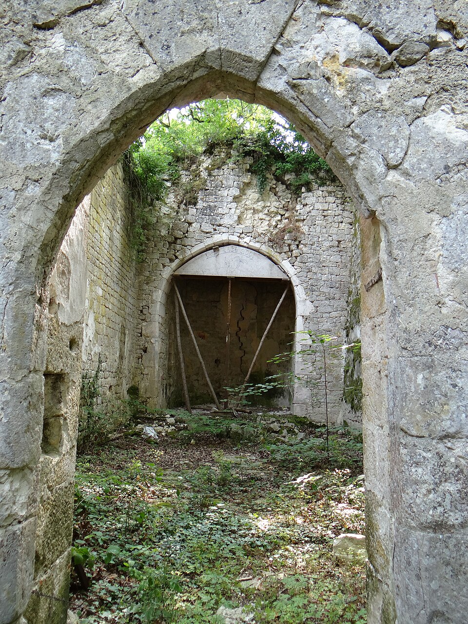Bouloc — Chapelle Saint — Caprais — 1