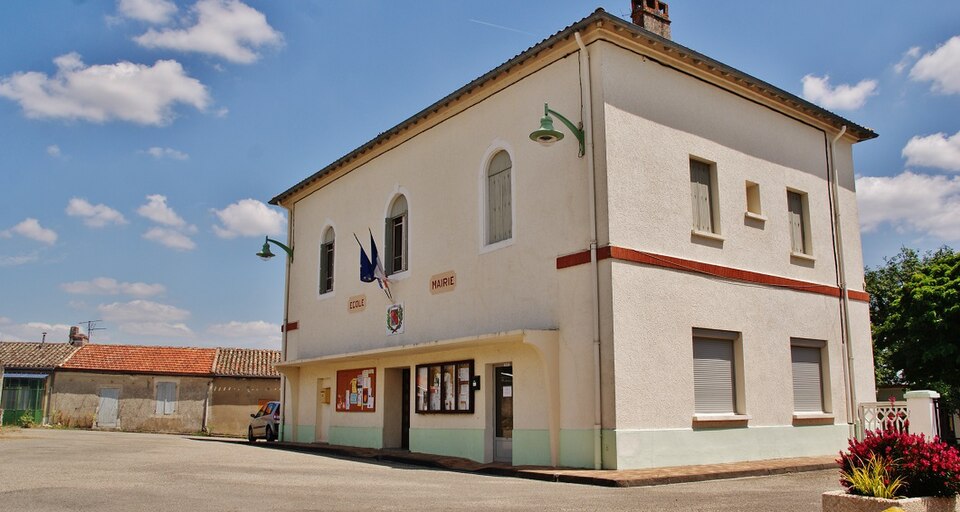017 Brassac ( 82190 )