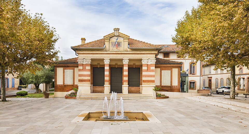 Escatalens — La mairie