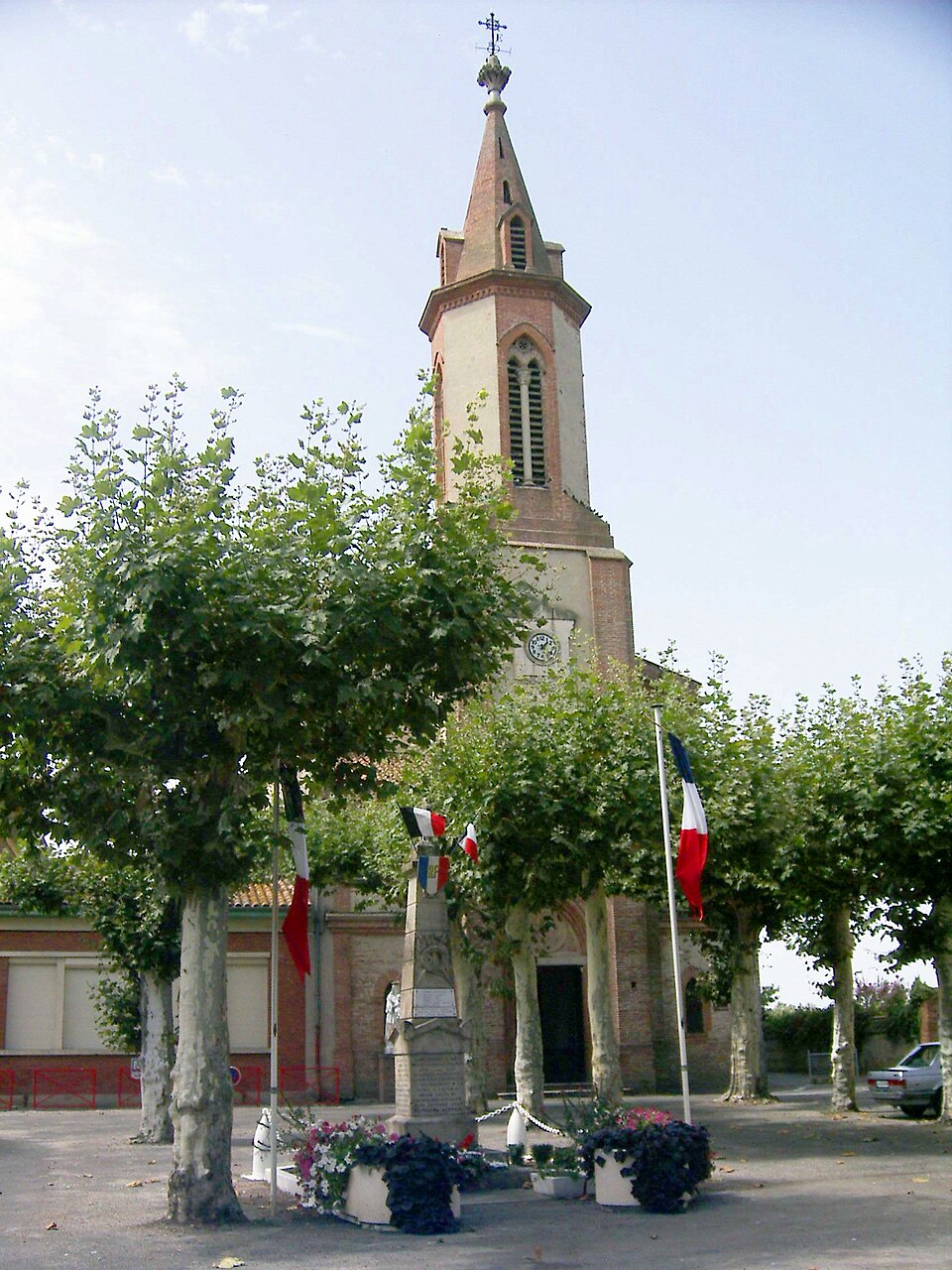 FR 82 La Ville — Dieu — du — Temple