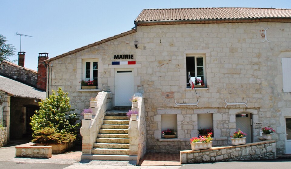 015 Perville ( 82400 )