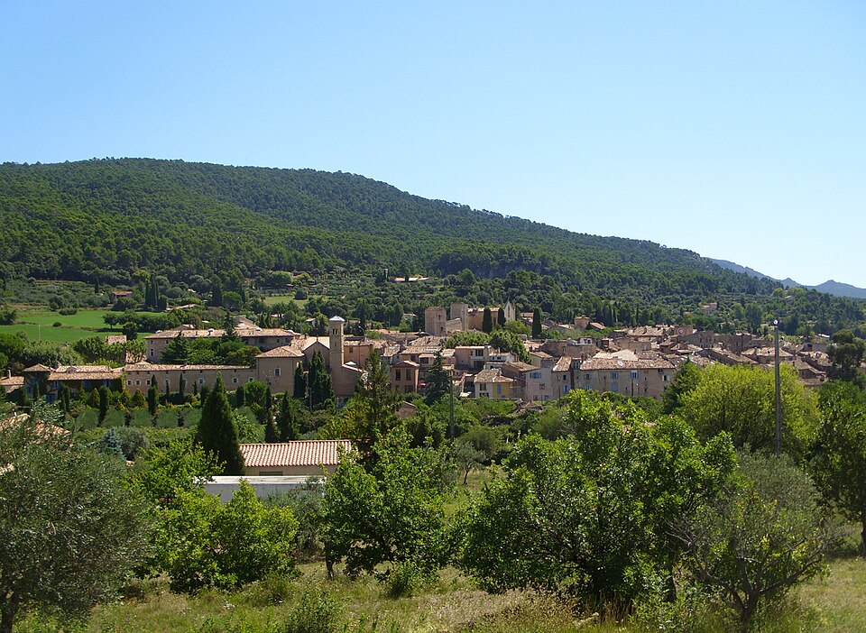 Aups, vue du chemin Ste Catherine