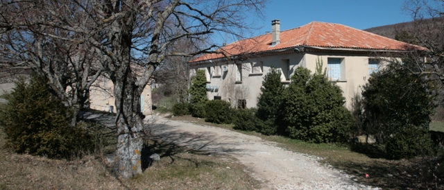 Largarde d Apt by JM Rosier