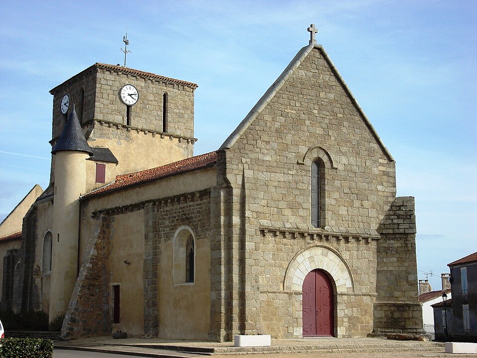 L'église depuis le nord — ouest.