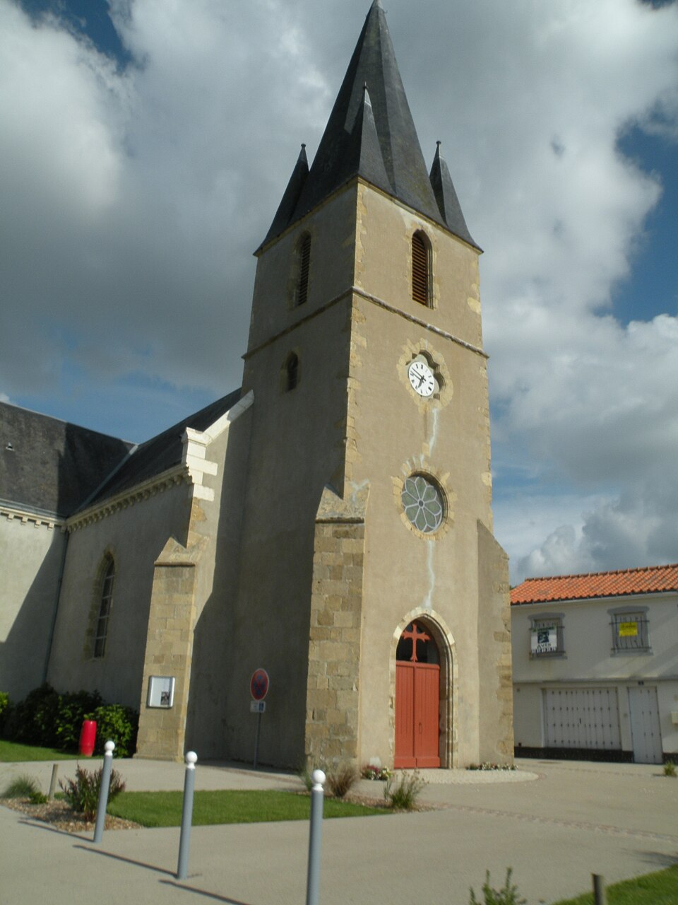 Châteauneuf85 église
