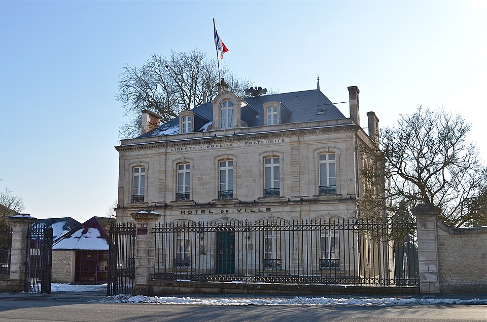 Fontenay le Comte — Hotel de ville