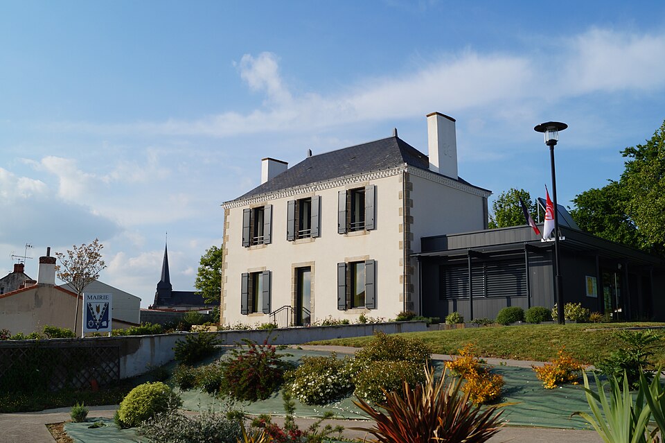 Mairie de Grand’Landes (vue 1, Éduarel, 8 mai 2017)