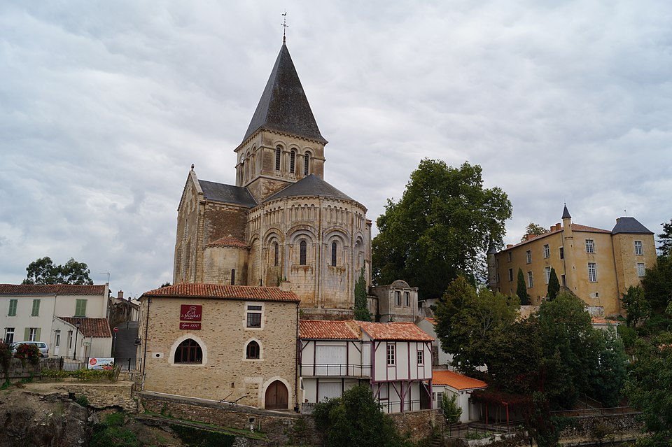 Église Saint — Sauveur de Mareuil — sur — Lay (vue 5, Éduarel, 8 octobre 2016)