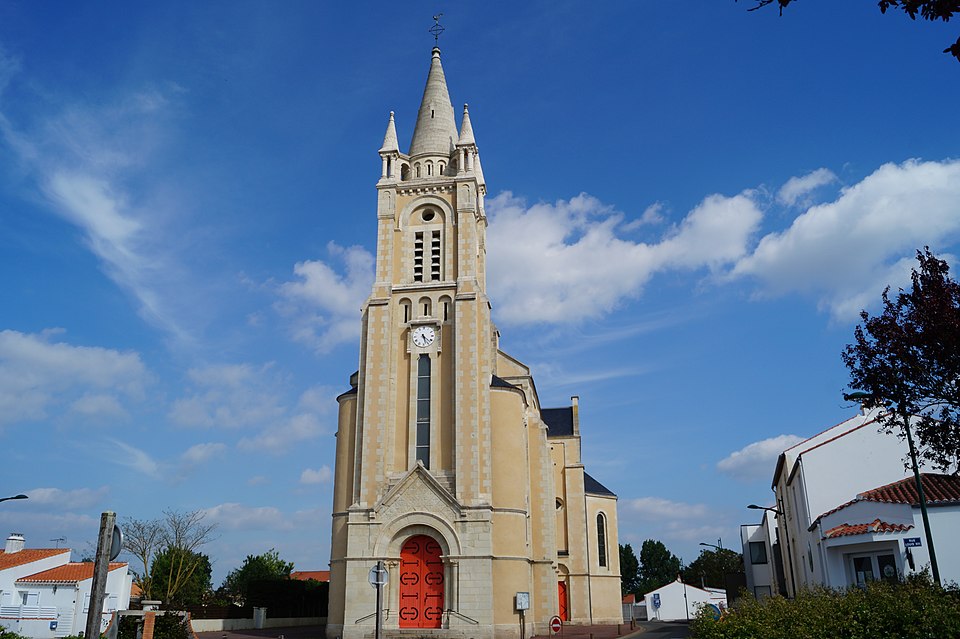 Église Notre — Dame — de — l’Assomption de Notre — Dame — de — Riez (vue 2, Éduarel, 8 mai 2017)