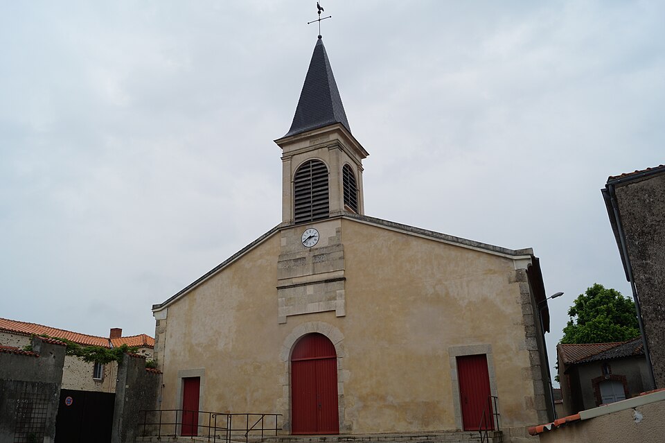 Église Saint — Benoît de Rochetrejoux (vue 2, Éduarel, 17 mai 2017)