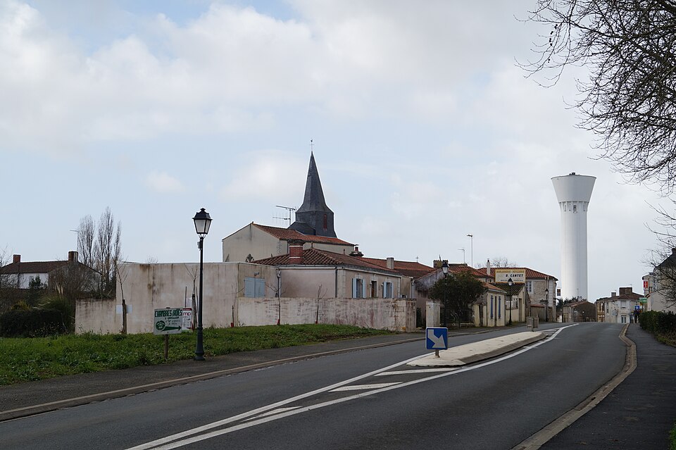Entrée est du bourg de Saint — Cyr — en — Talmondais (Éduarel, 12 février 2016)
