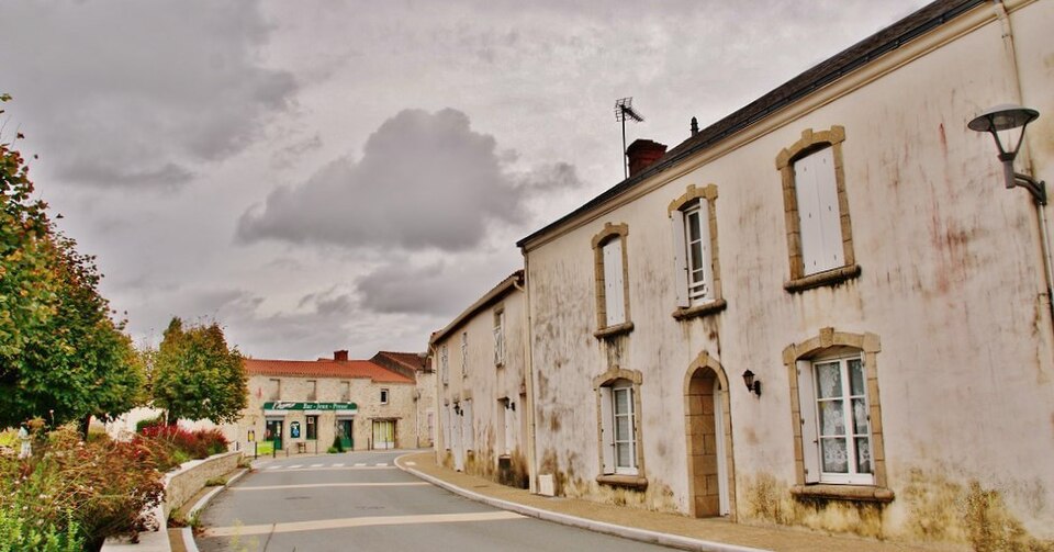 005 St Georges — de — Pointindoux ( 85150 )
