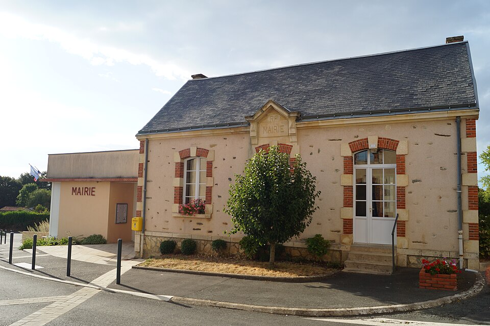 Mairie de Tallud — Sainte — Gemme (vue 3, Éduarel, 17 septembre 2016)