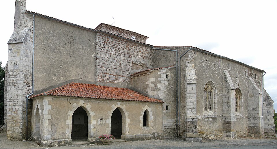 Thiré — Côté église
