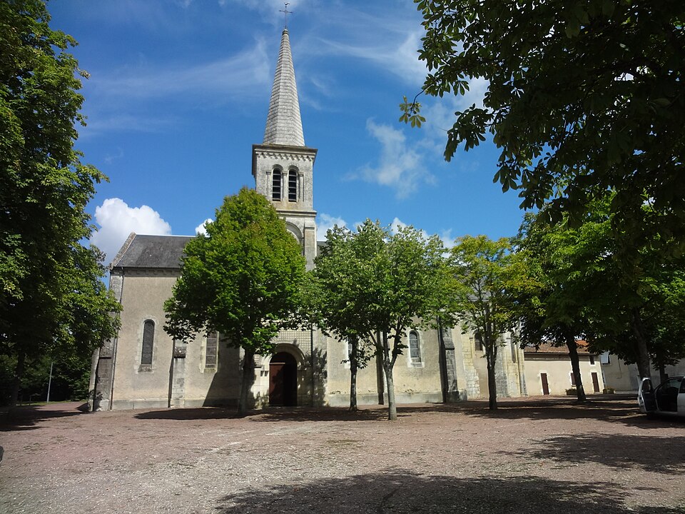 Chalandray, église Notre — Dame