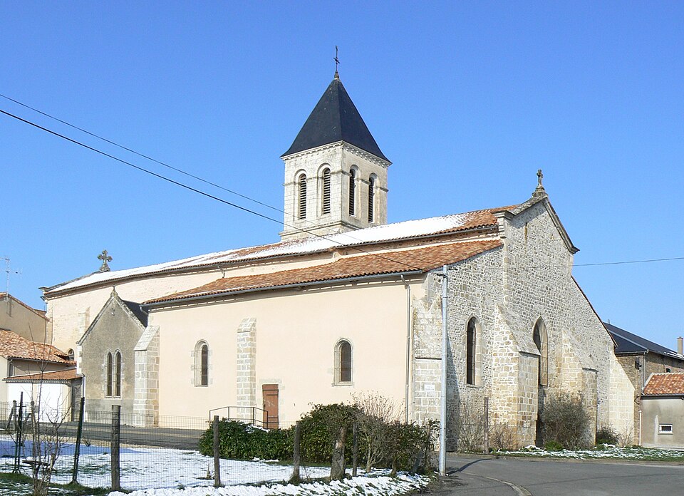 Champagné — Saint — Hilaire