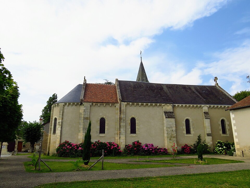 Église Sainte — Marie — Madeleine La Chapelle — Moulière