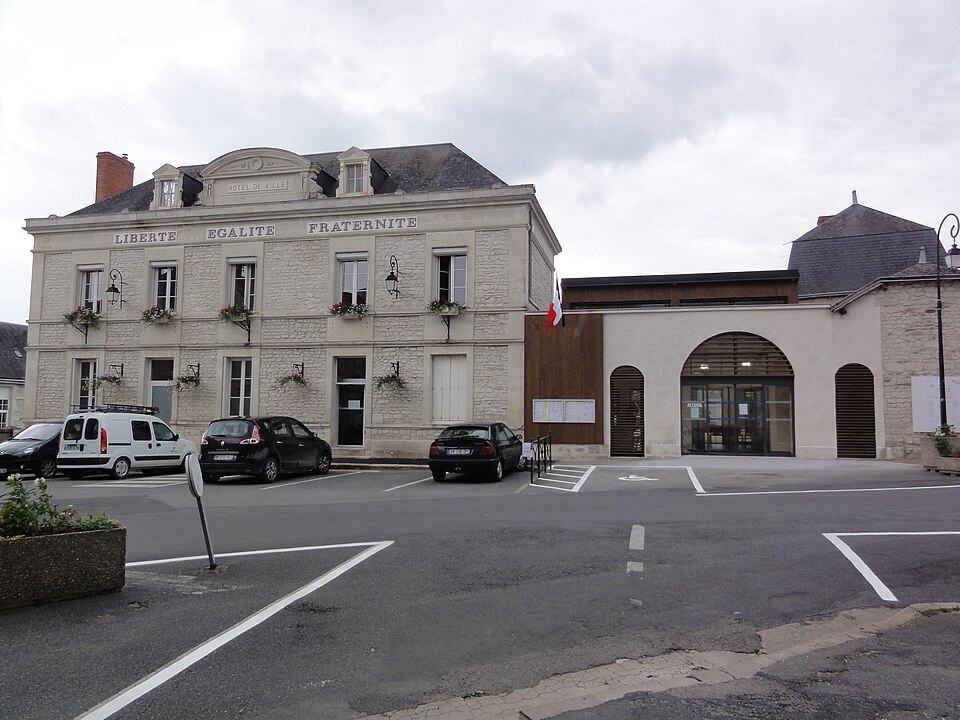 Naintré (Vienne) la Mairie